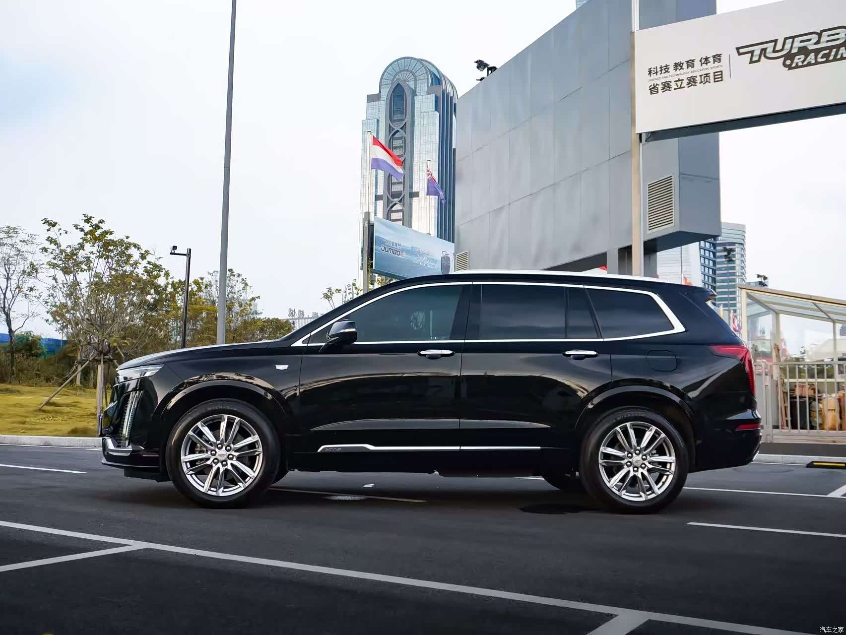 Cadillac XT6, 2021 8