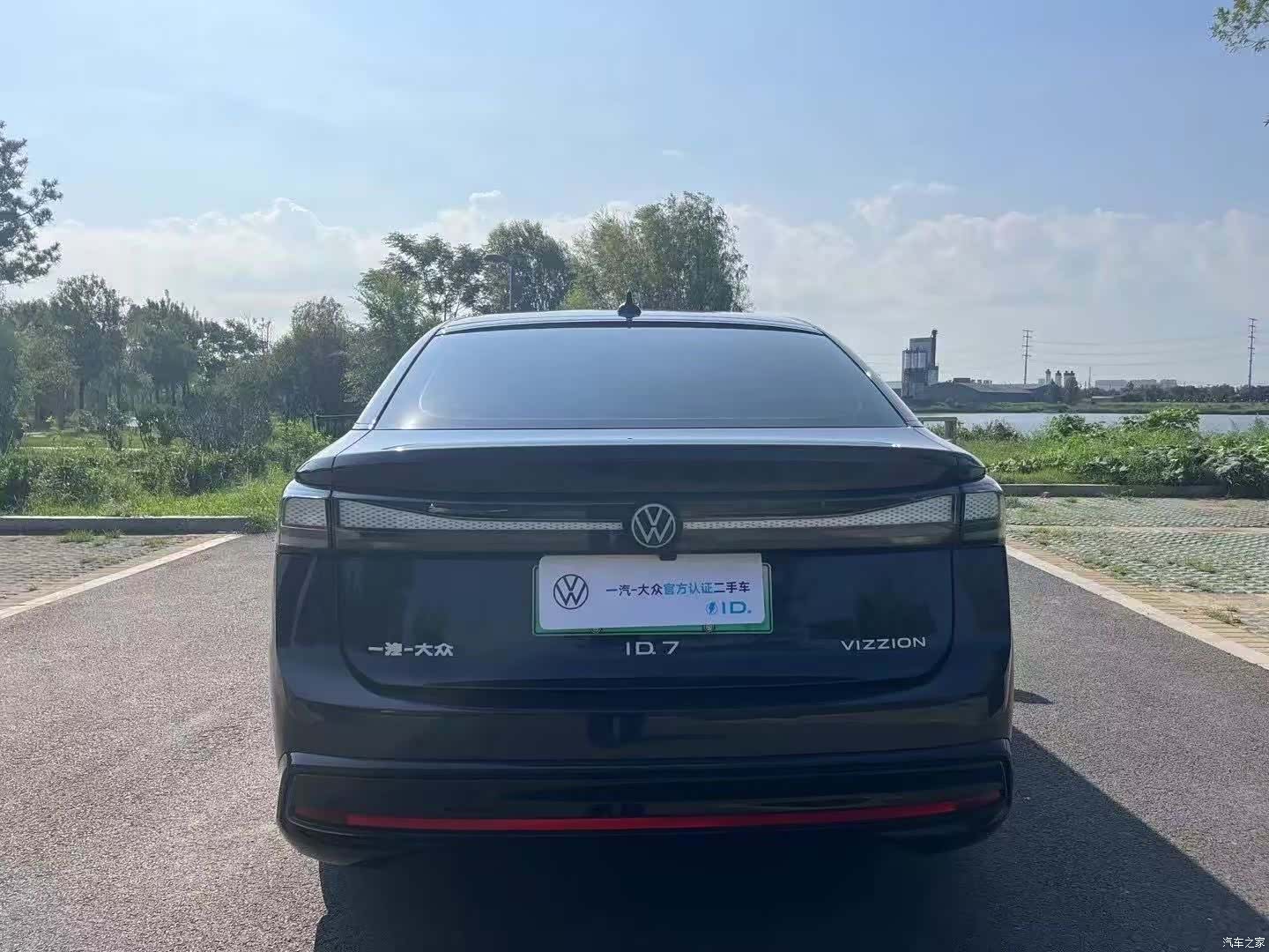 Volkswagen ID.7, 2023 4