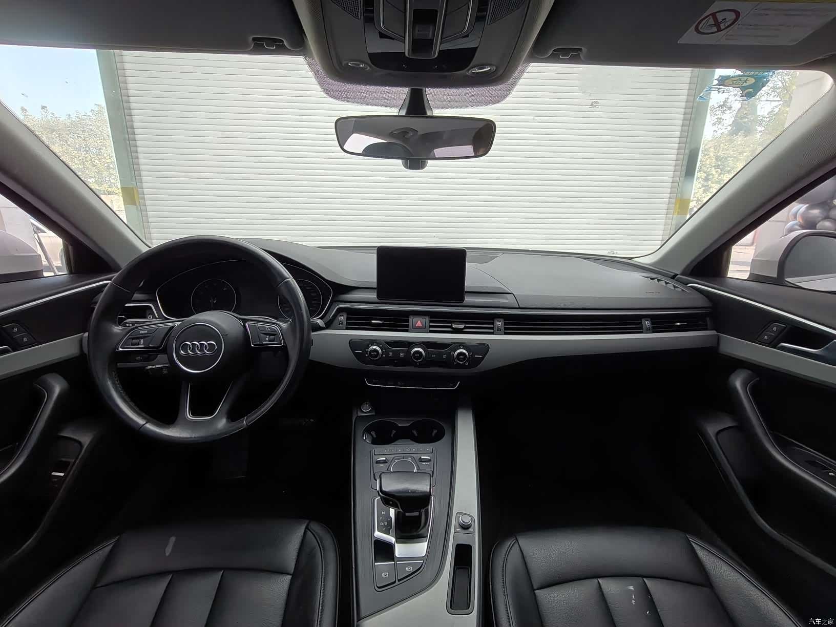Audi A4L, 2017 12
