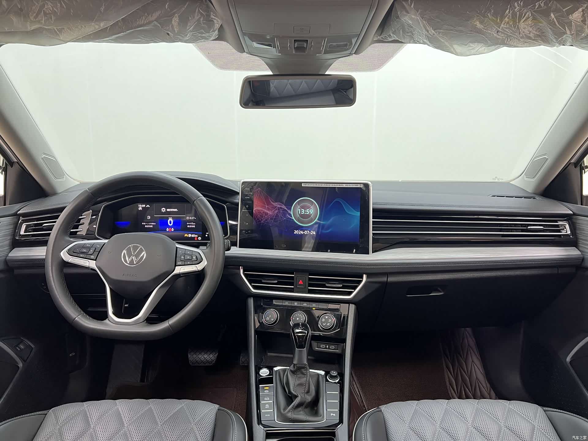 Volkswagen Sagitar, 2023 все фото