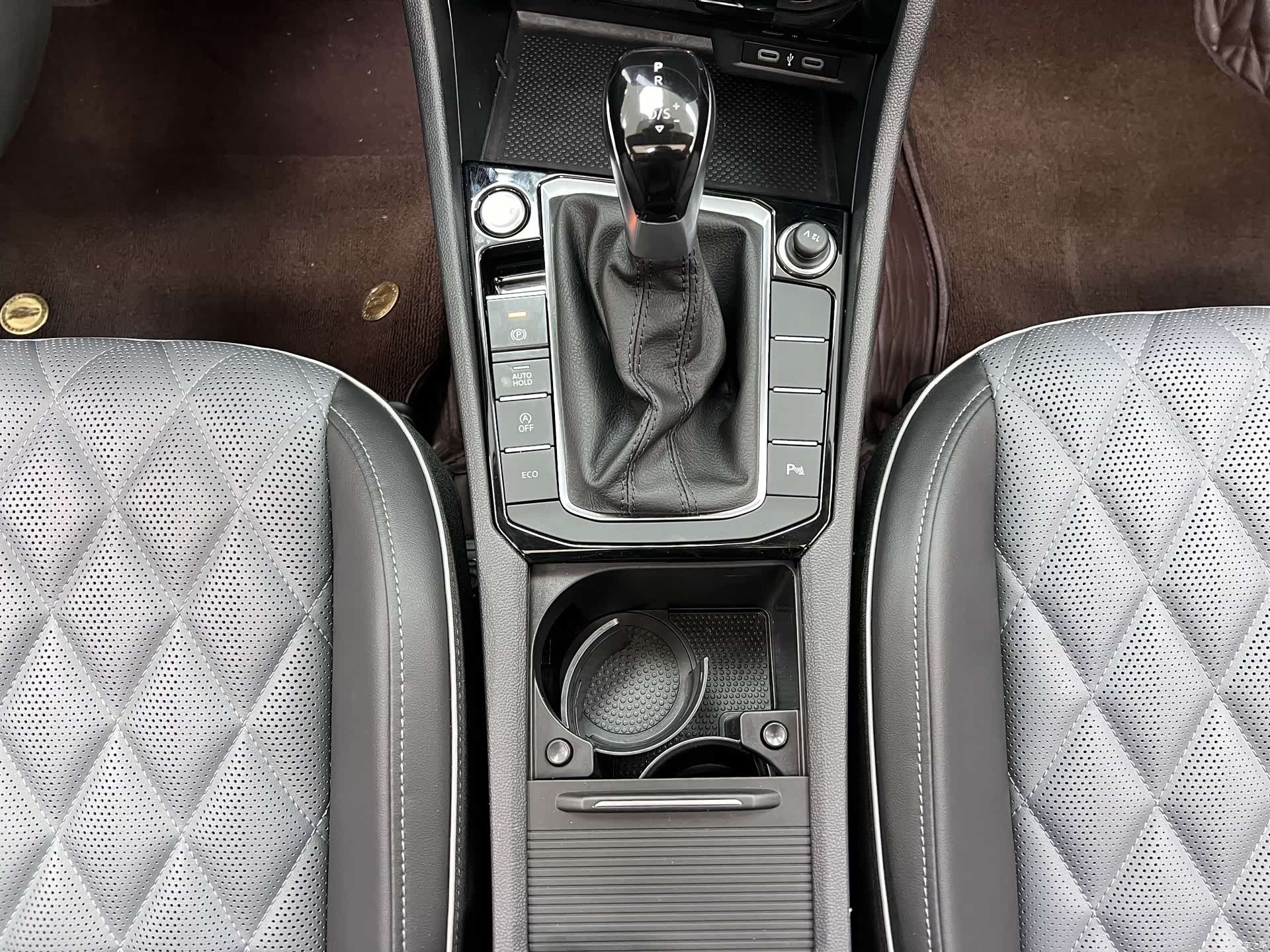 Volkswagen Sagitar, 2023 11