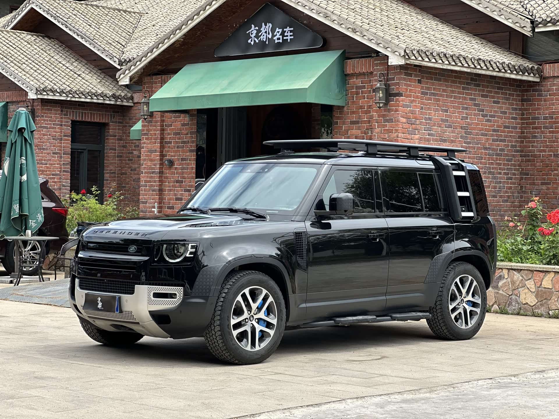 Land Rover Defender, 2021 1