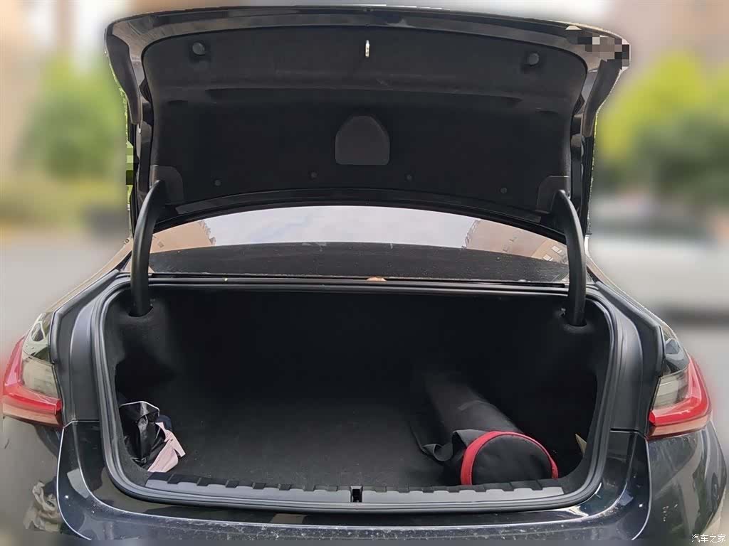 BMW i3, 2023 10