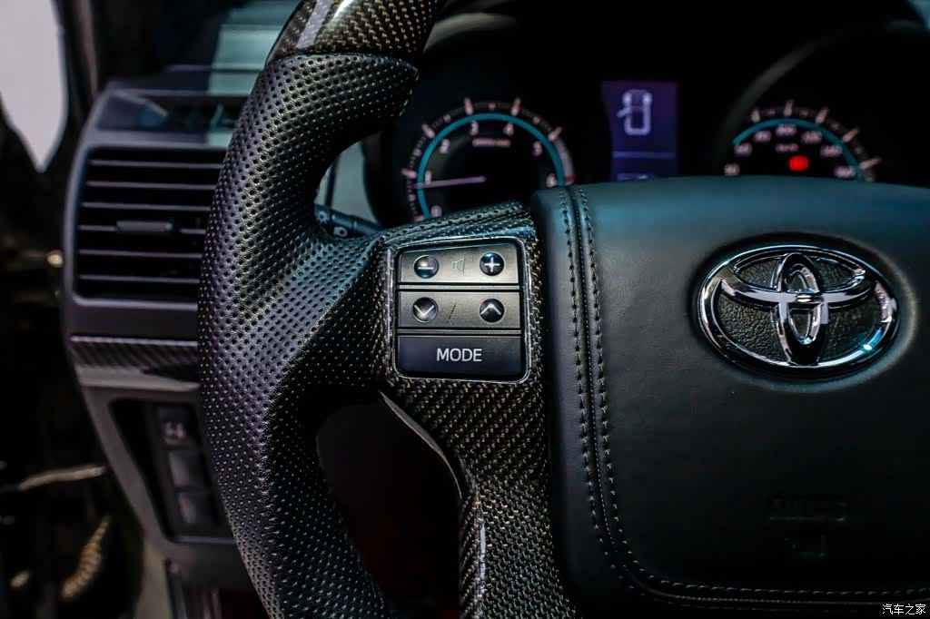 Toyota Prado, 2011 30