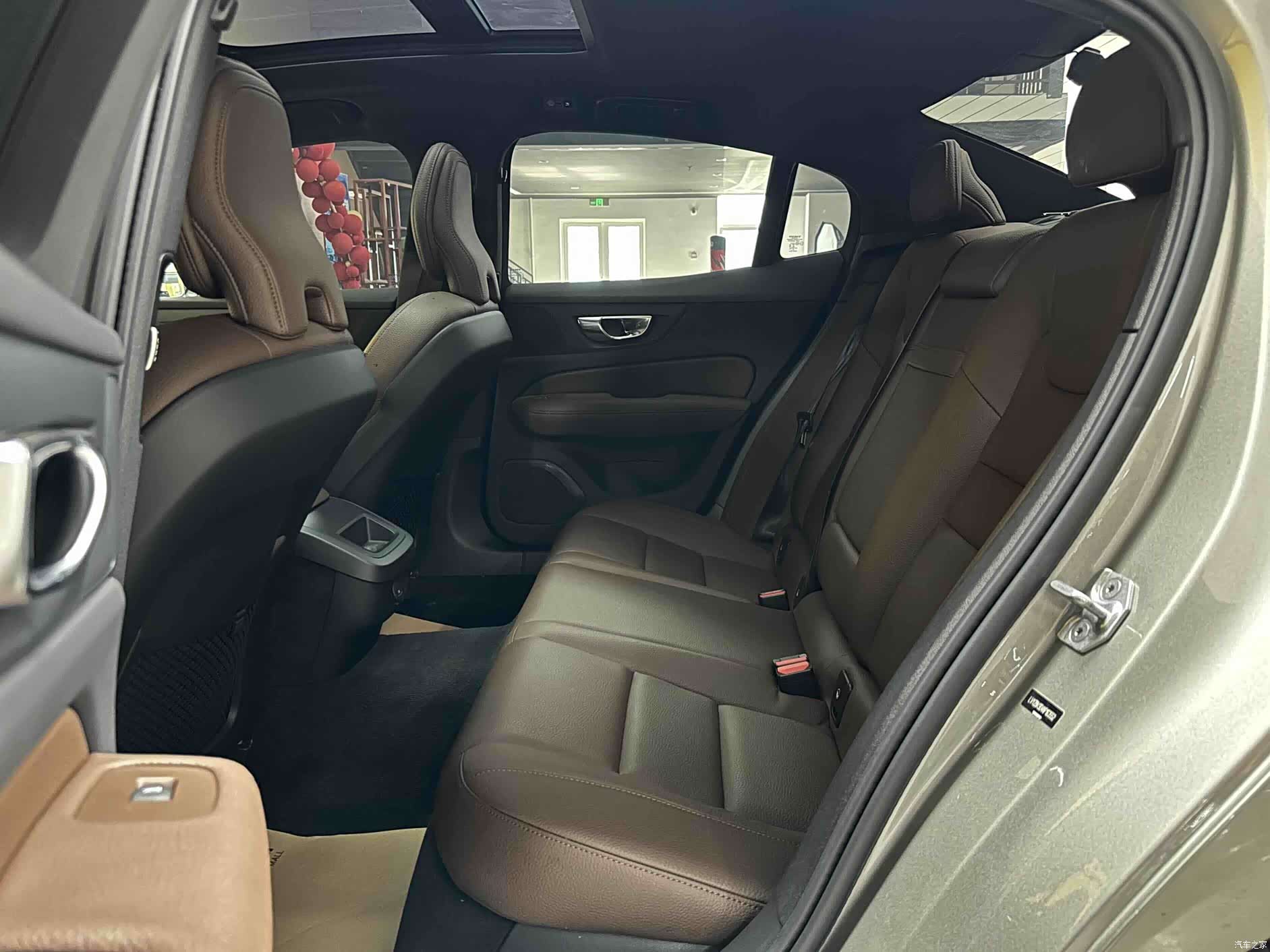 Volvo S60, 2022 12