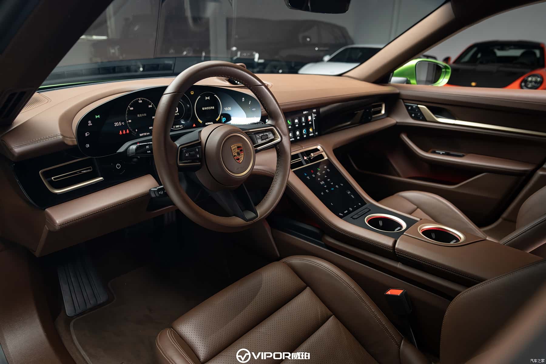 Porsche Taycan, 2023 6