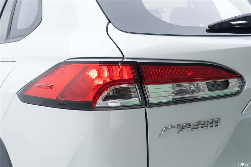 Toyota Frontlander, 2025 13