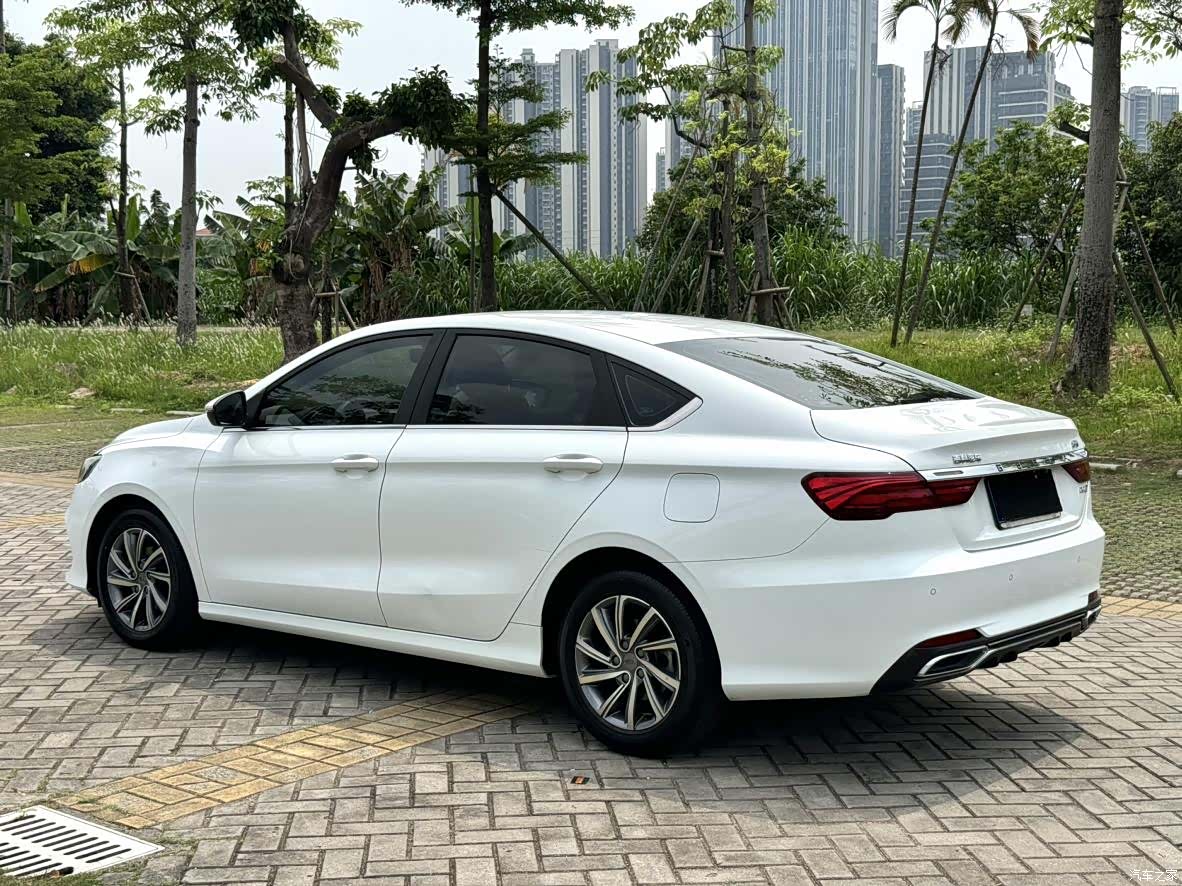 Geely Binray, 2020 15