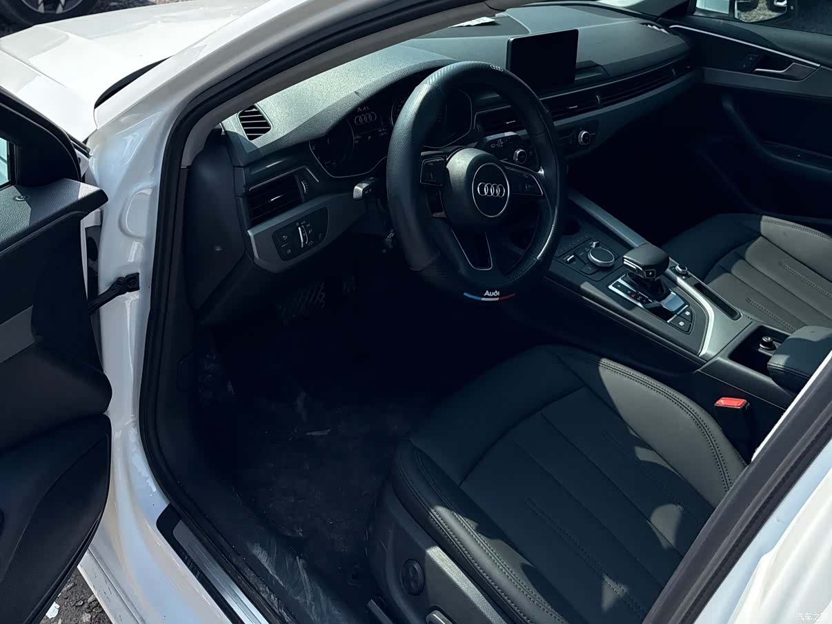 Audi A4L, 2017 6