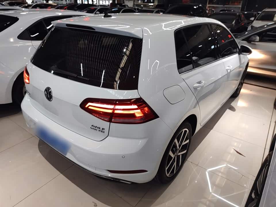 Volkswagen golf