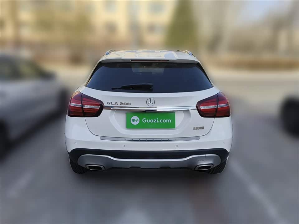 Mercedes-Benz GLA