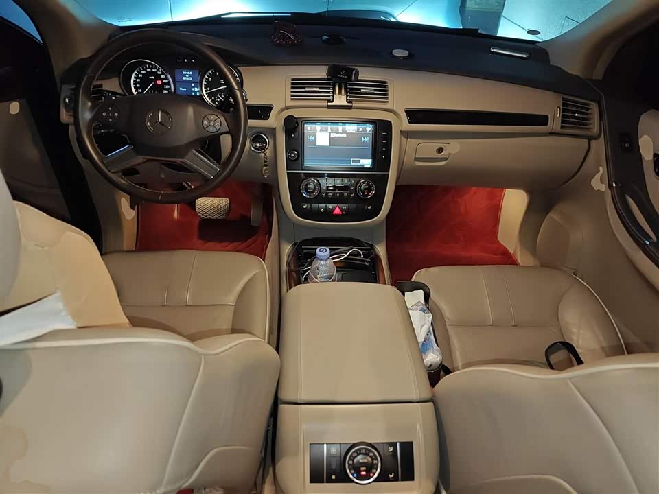 Mercedes-Benz R-class