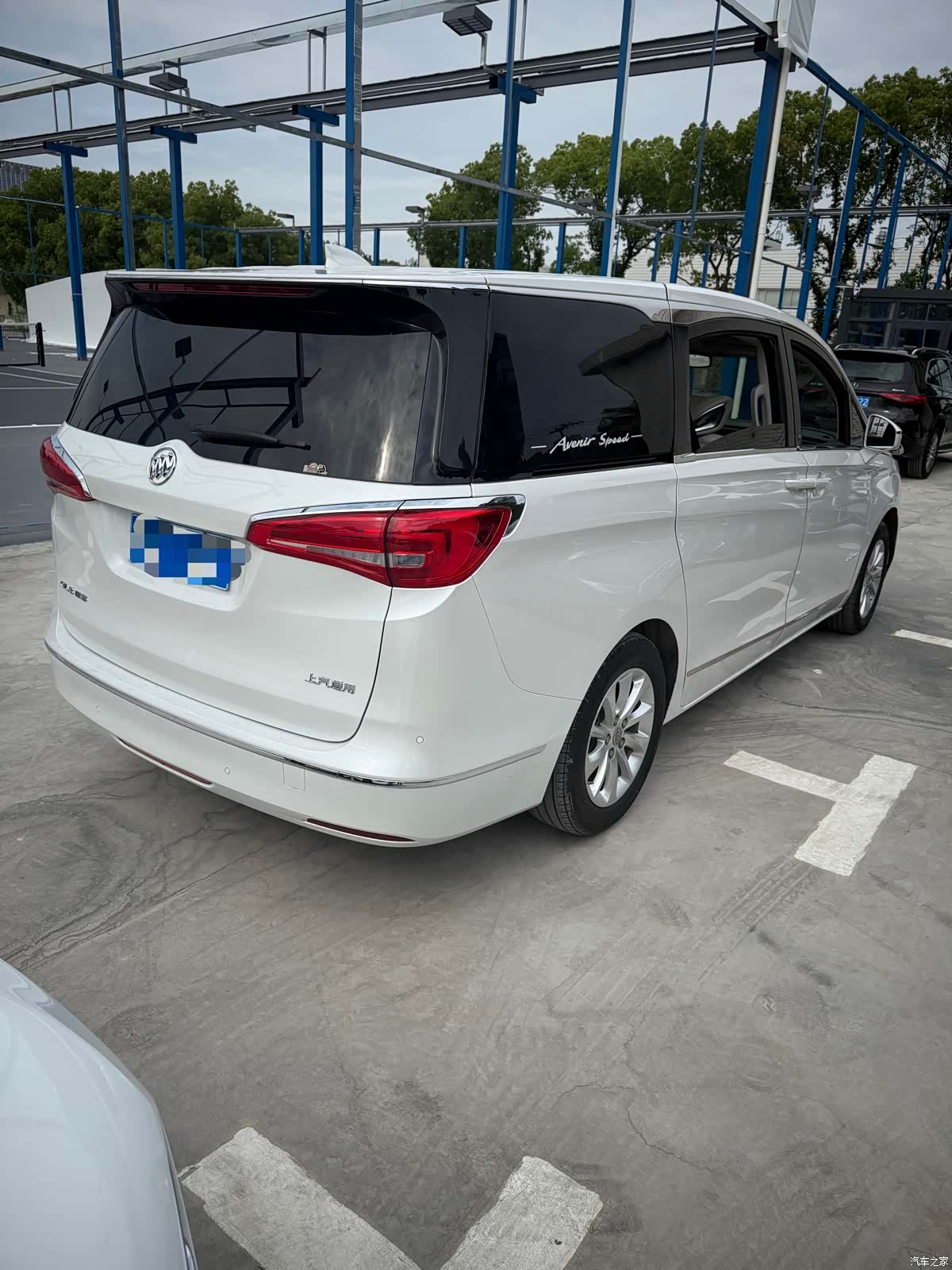 Buick GL8, 2019 6