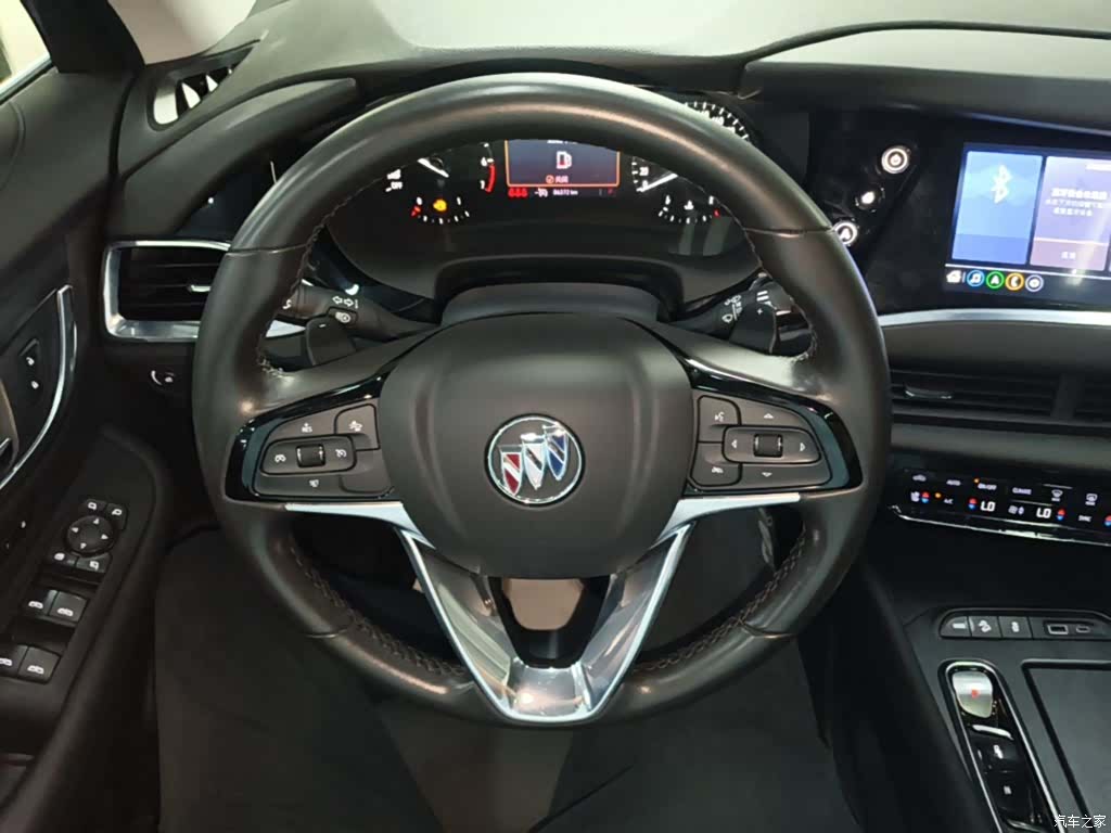 Buick Enclave, 2023 11