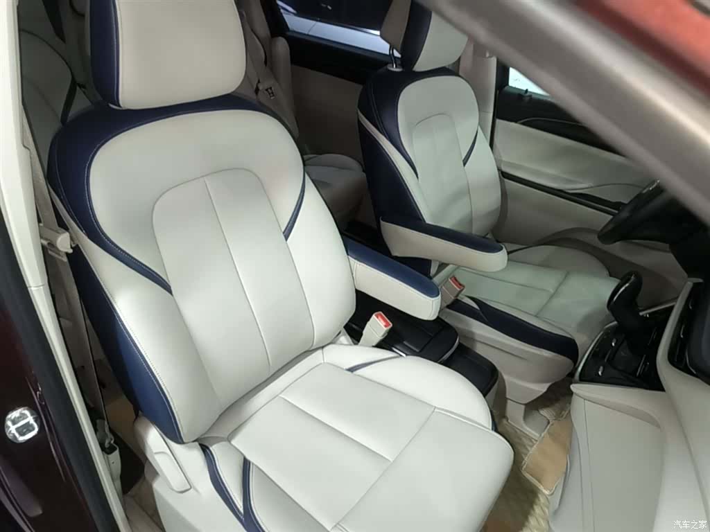 Buick GL8, 2022 25
