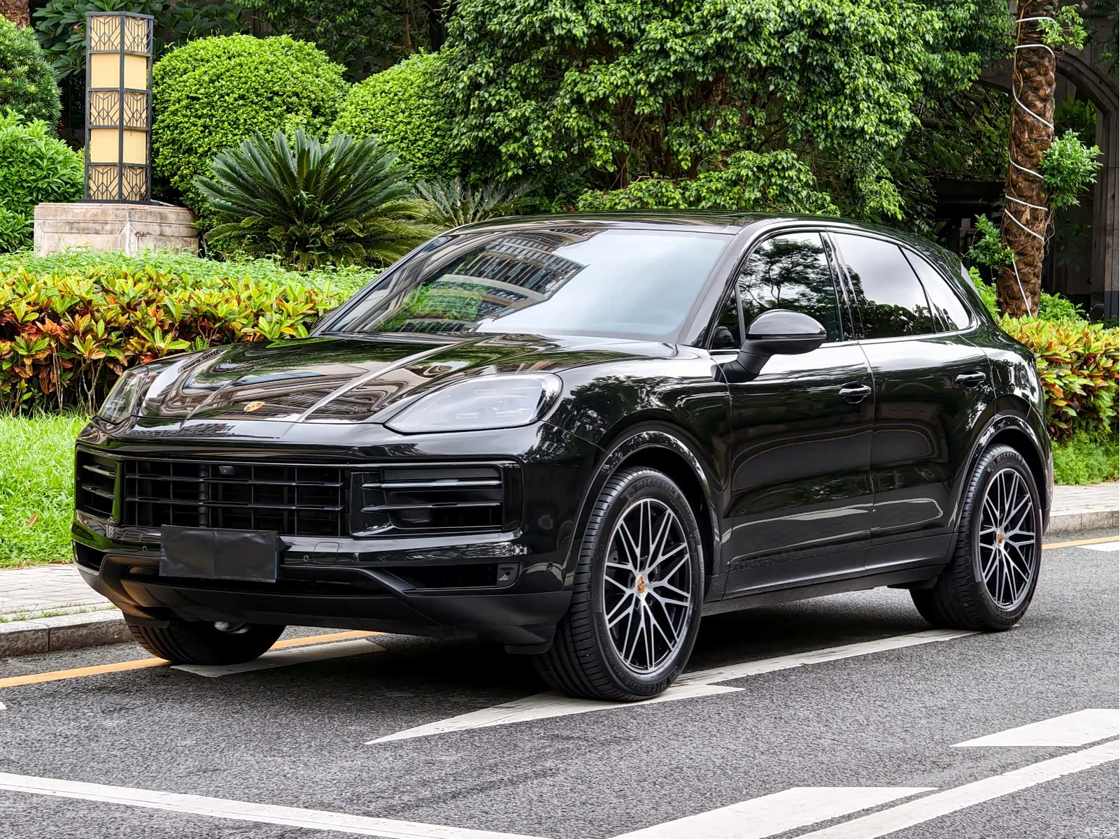 Porsche Cayenne, 2024 1