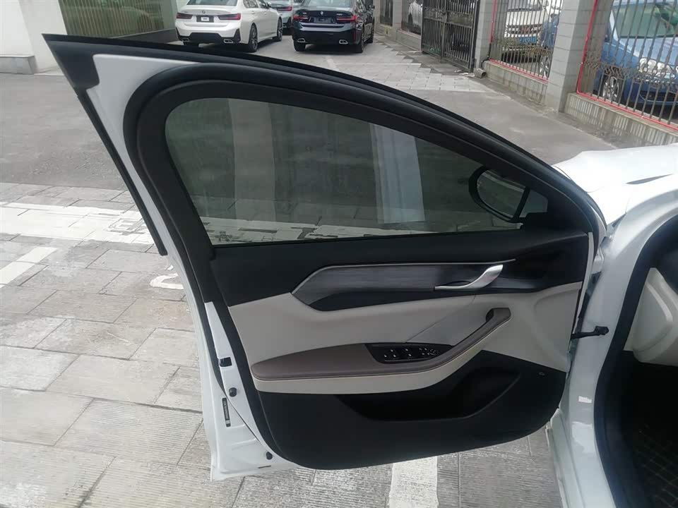 BYD Qin Yuan