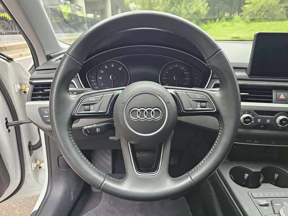 Audi A4L Audi A4L
