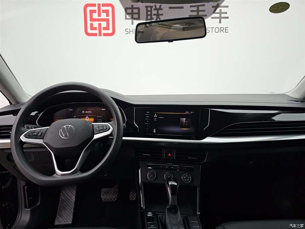 Volkswagen Passat, 2025 12