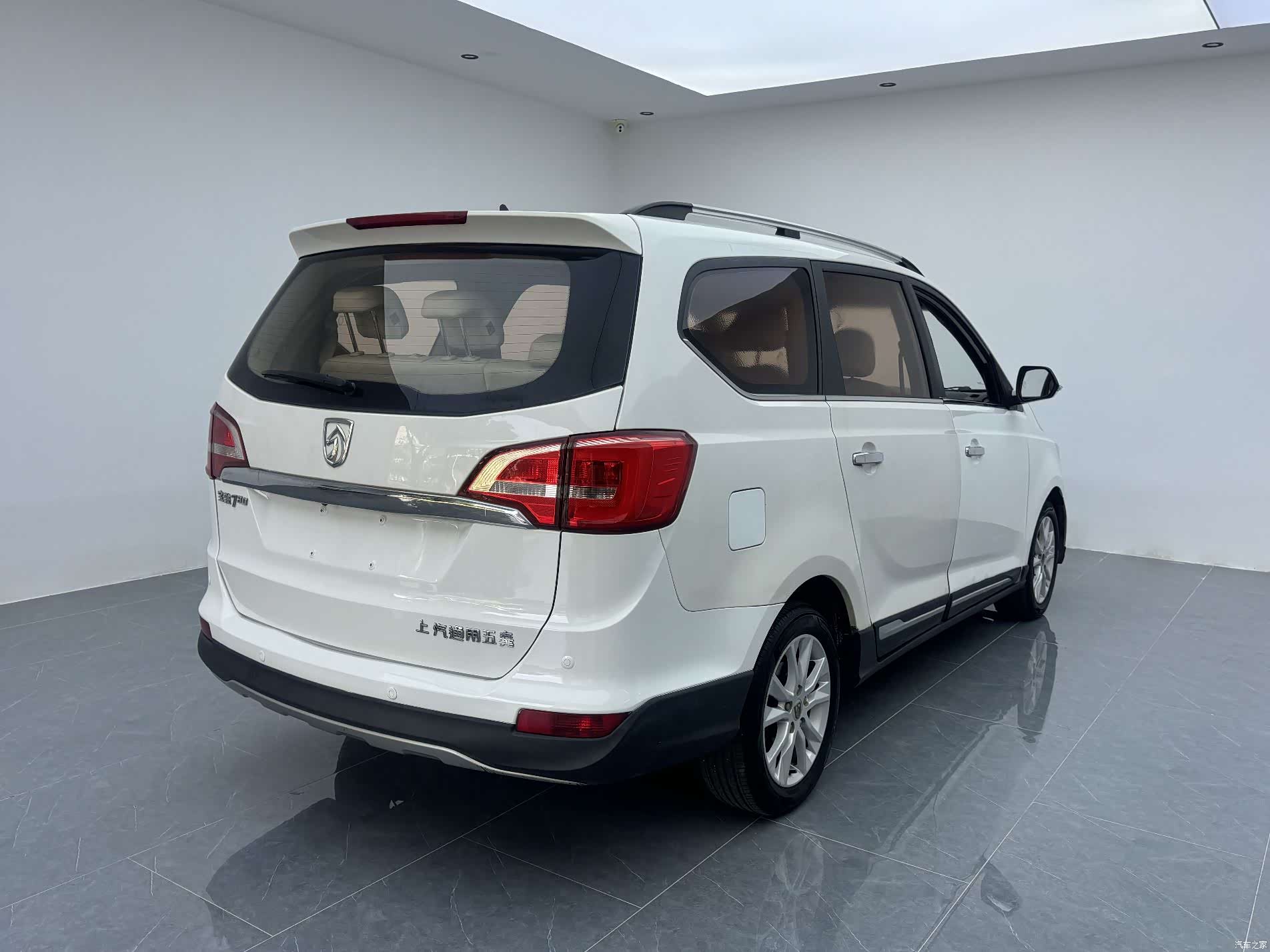 Wuling 730, 2018 14