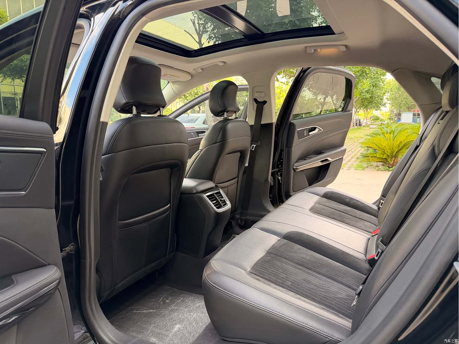 Ford Taurus, 2021 11