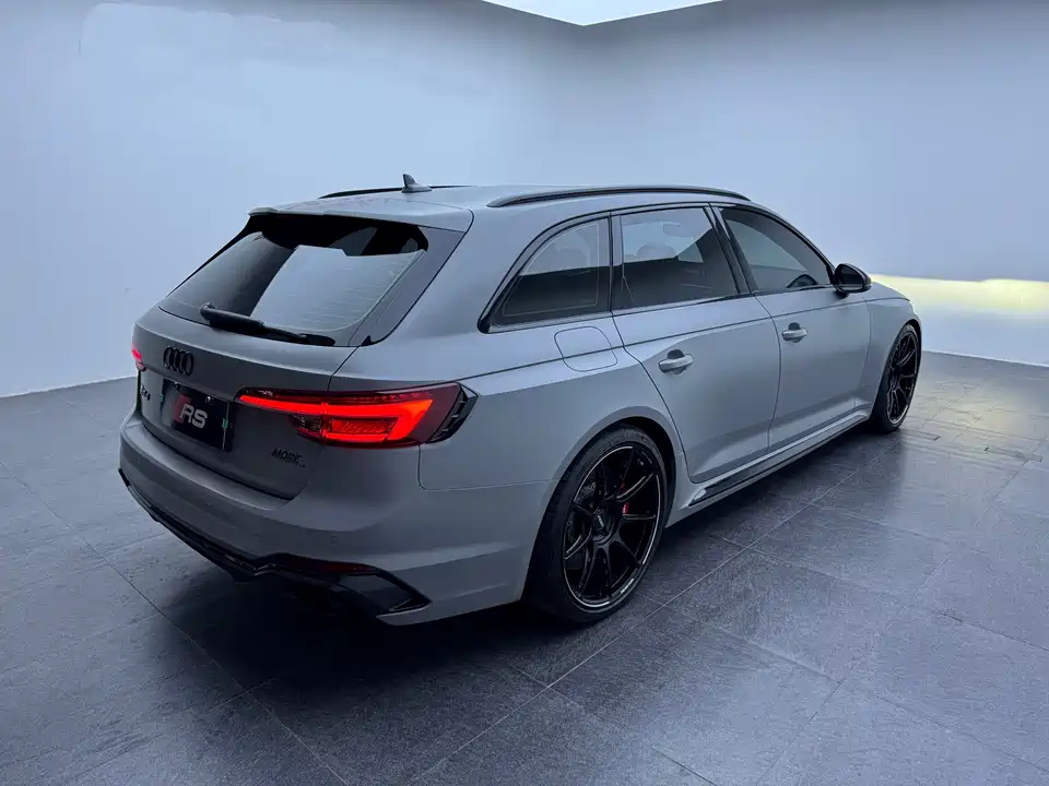 Audi RS 4