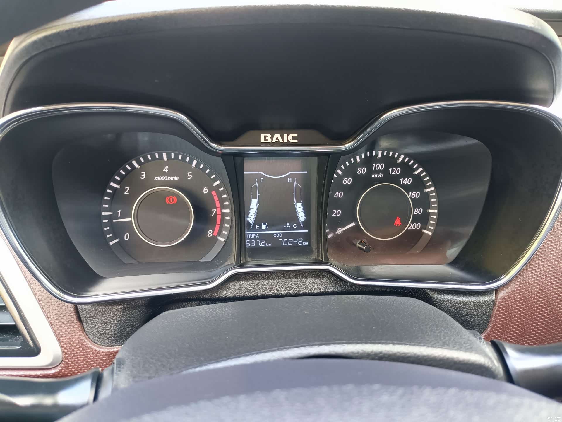 BAIC H3, 2015 36