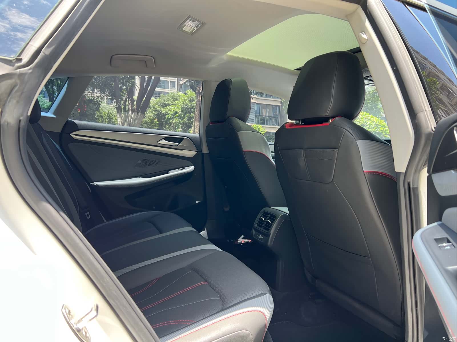 Volkswagen Lamando, 2023 11
