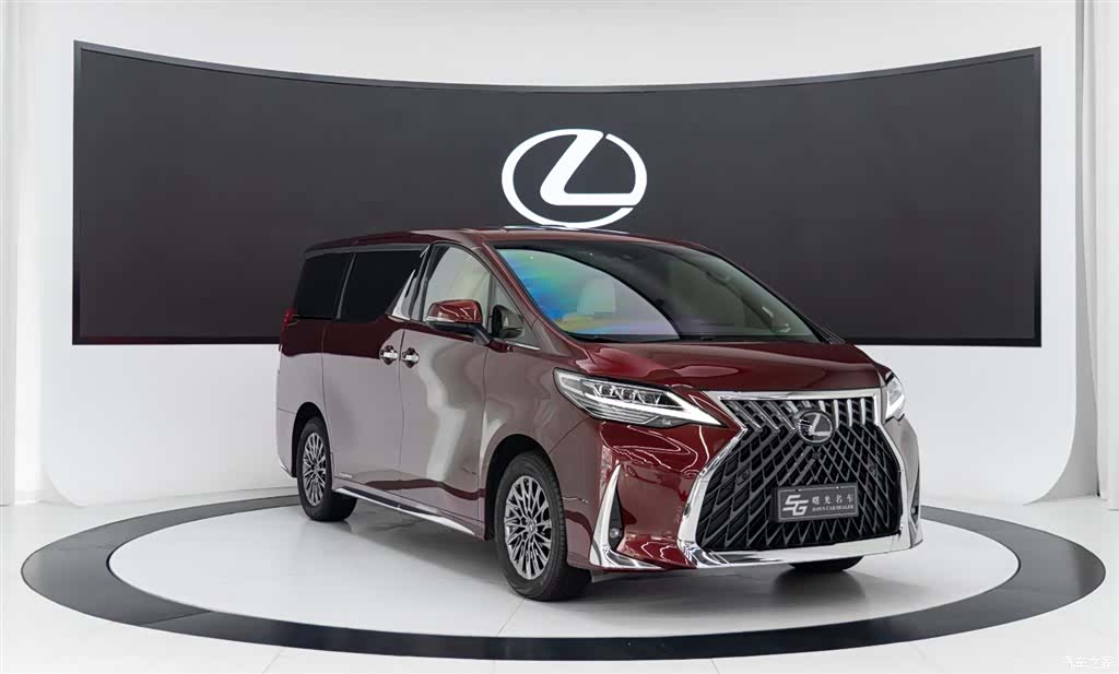 Lexus LM, 2020 3