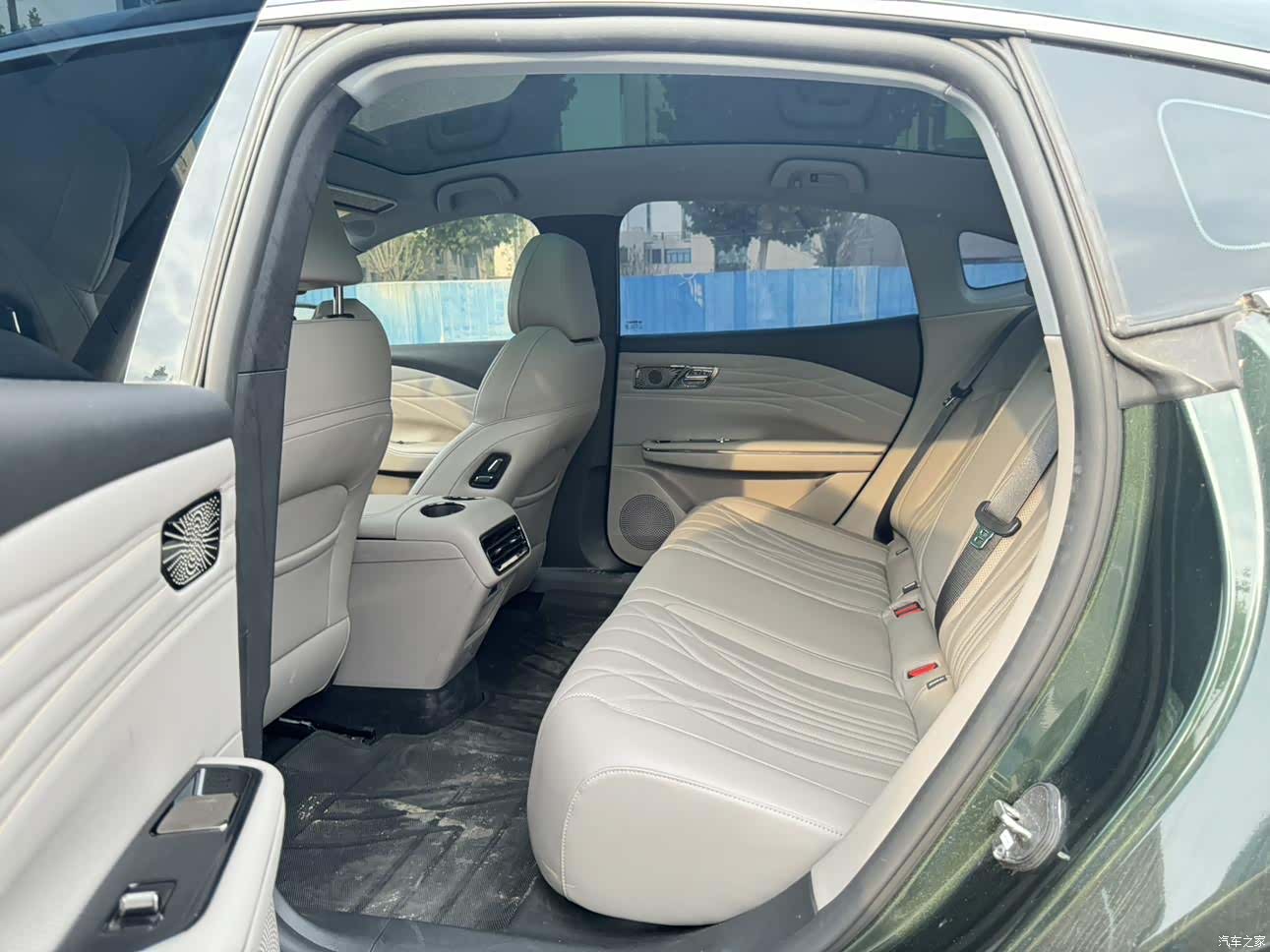 Geely 8, 2025 6