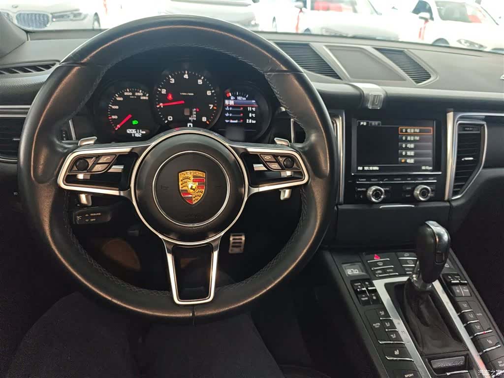 Porsche Macan, 2015 10