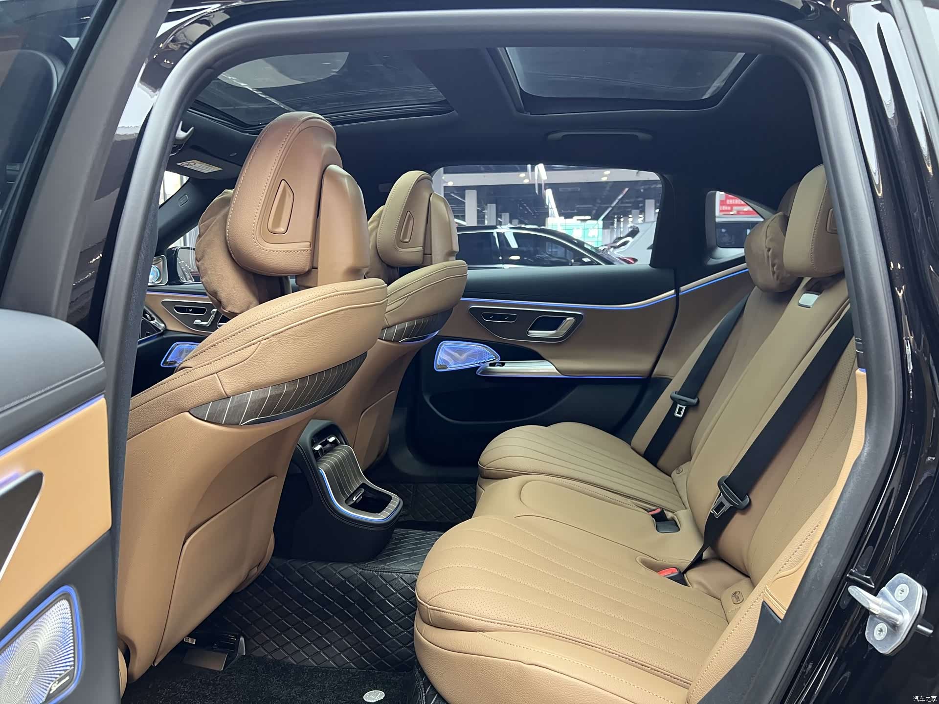 Mercedes-Benz E-Class, 2024 9