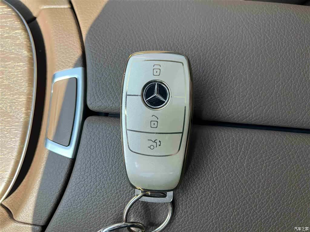 Mercedes-Benz E-Class, 2021 31