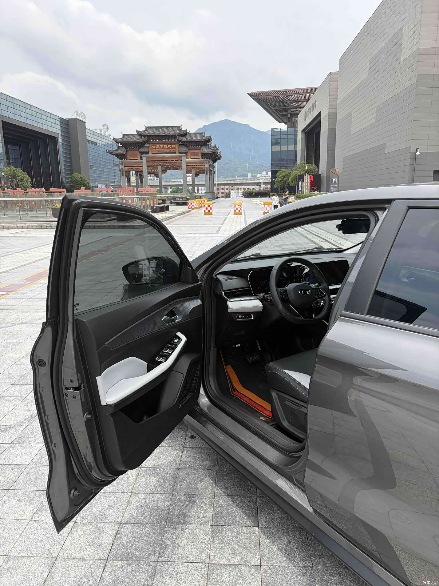 Geely Binray, 2024 13