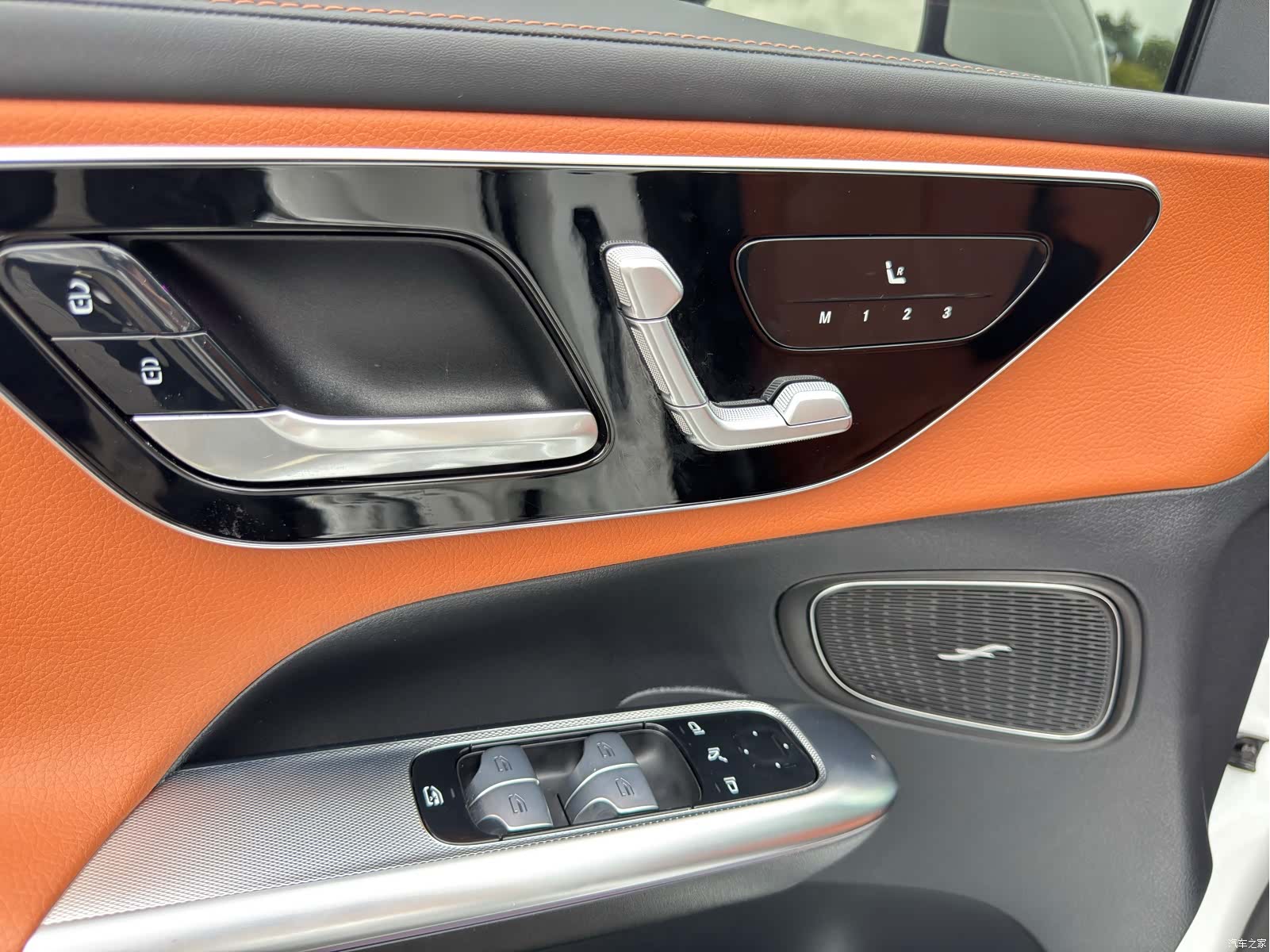 Mercedes-Benz GLC, 2024 13