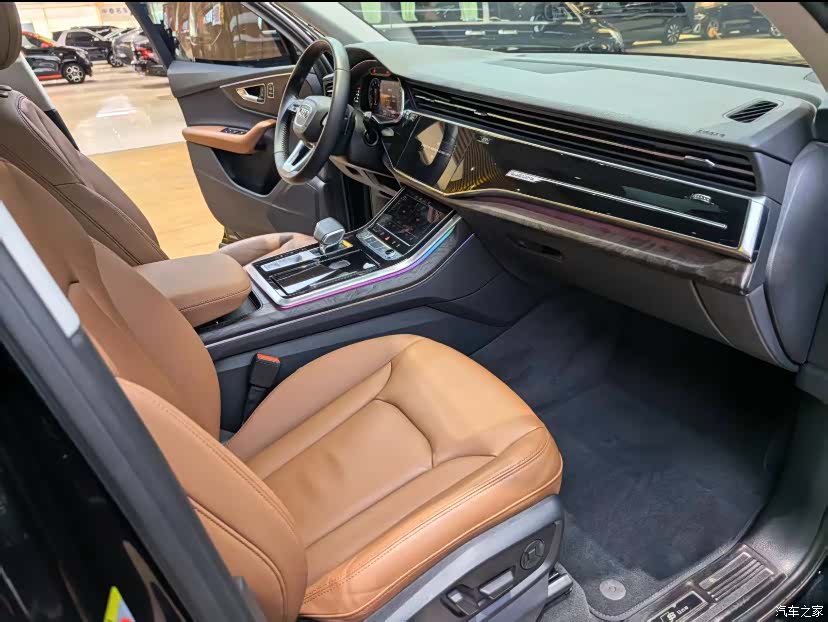 Audi Q7, 2020 6