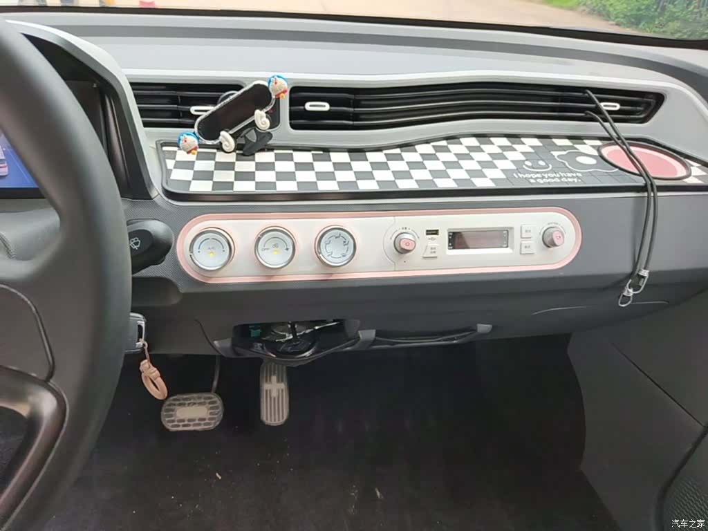 Wuling MINIEV, 2021 13