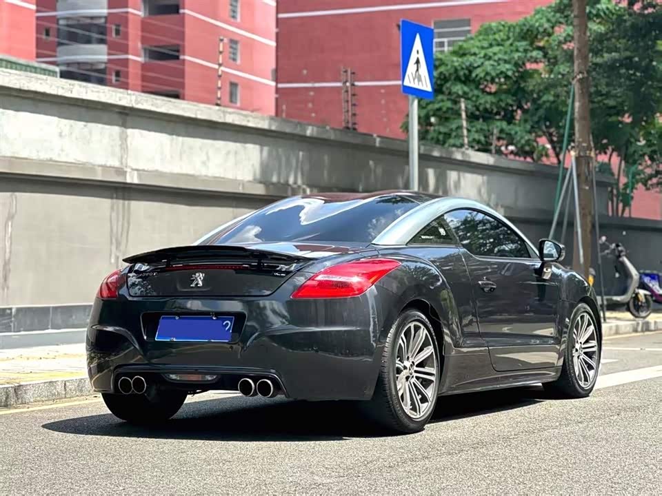 Peugeot RCZ