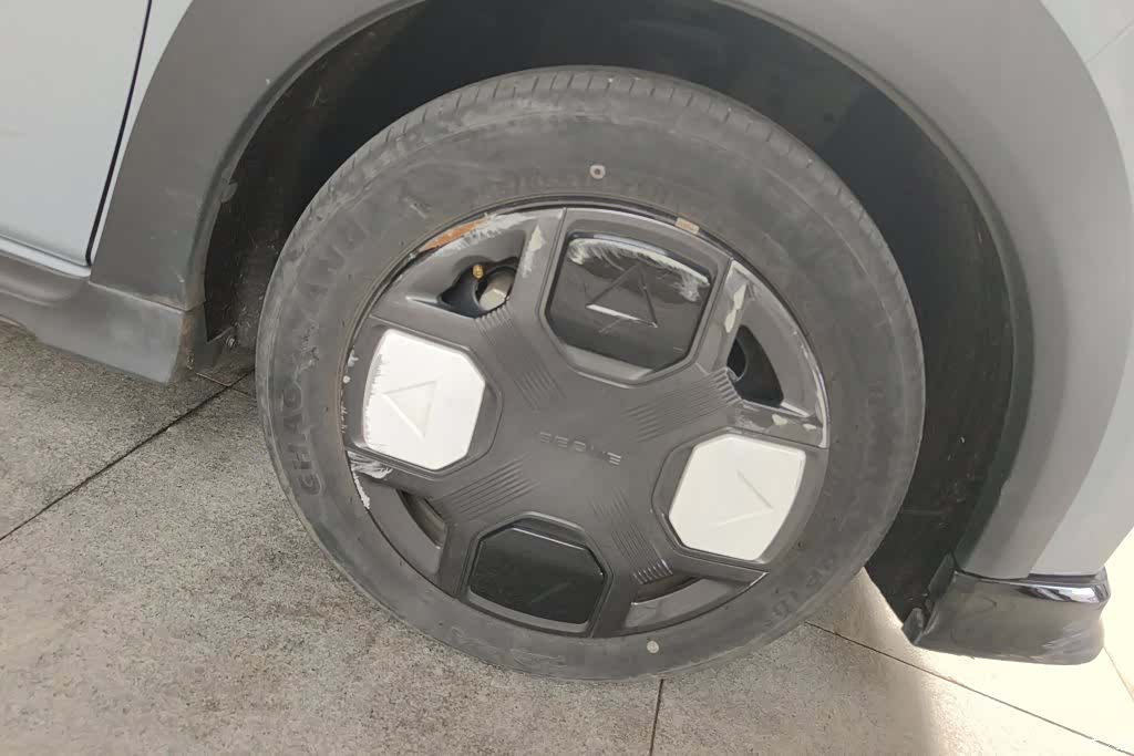 Geely Panda, 2024 6