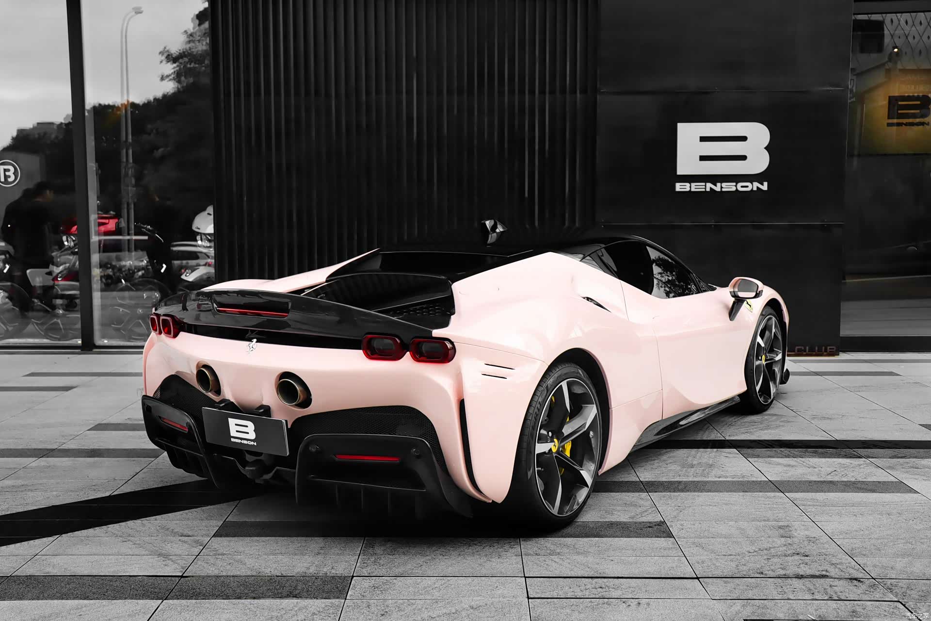 Ferrari SF90, 2022 6