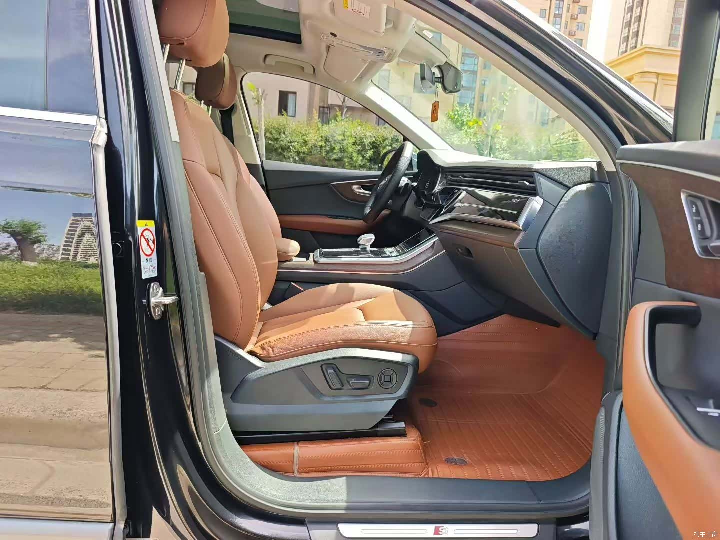 Audi Q7, 2021 4