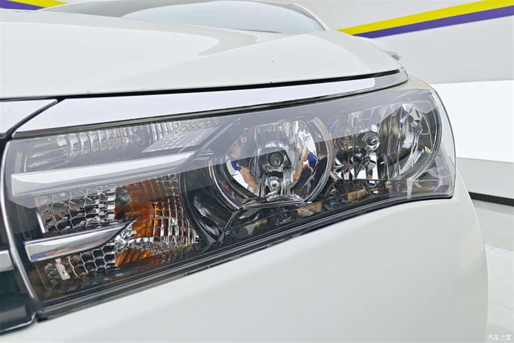 Toyota Corolla, 2017 все фото