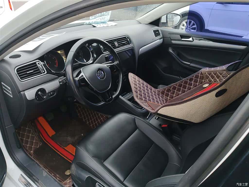 Volkswagen Sagitar, 2016 6