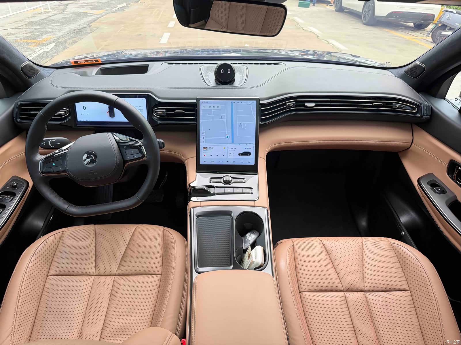 NIO ES8, 2021 7