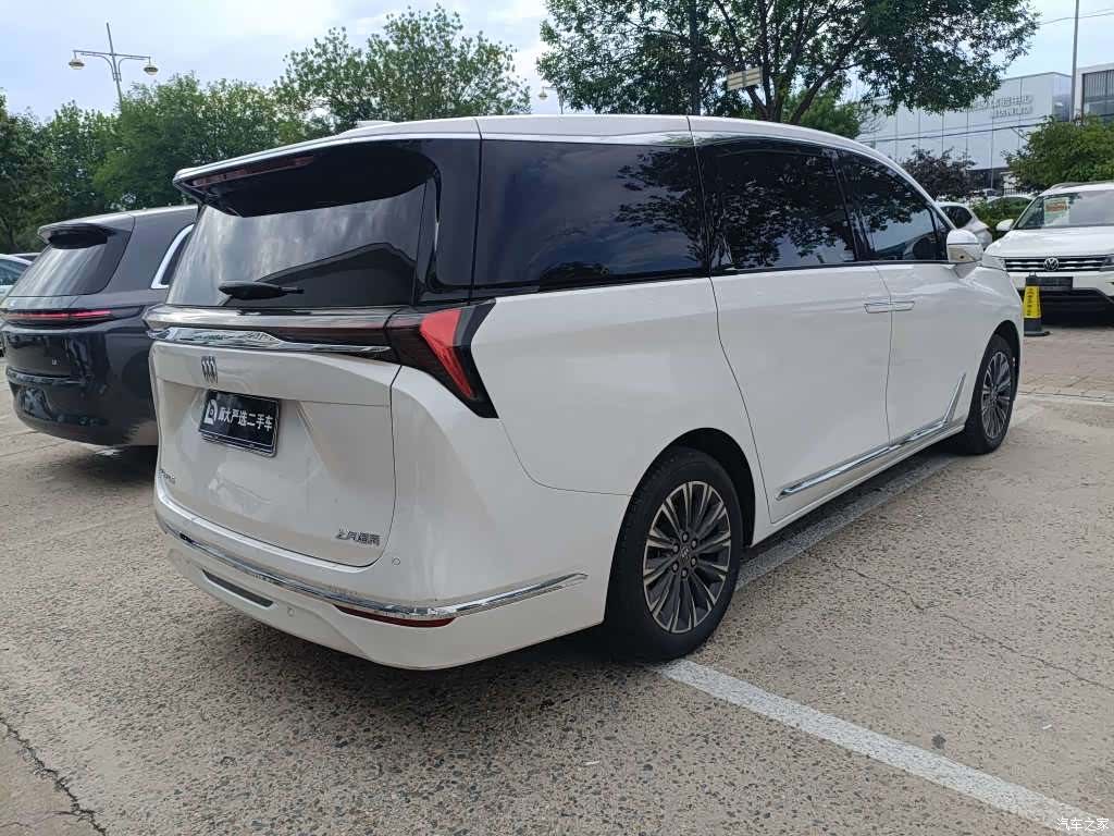 Buick GL8, 2024 4