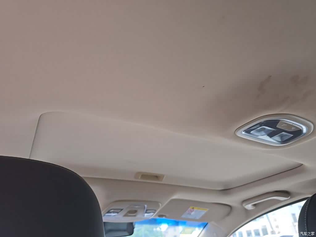 Geely Emgrand, 2019 18