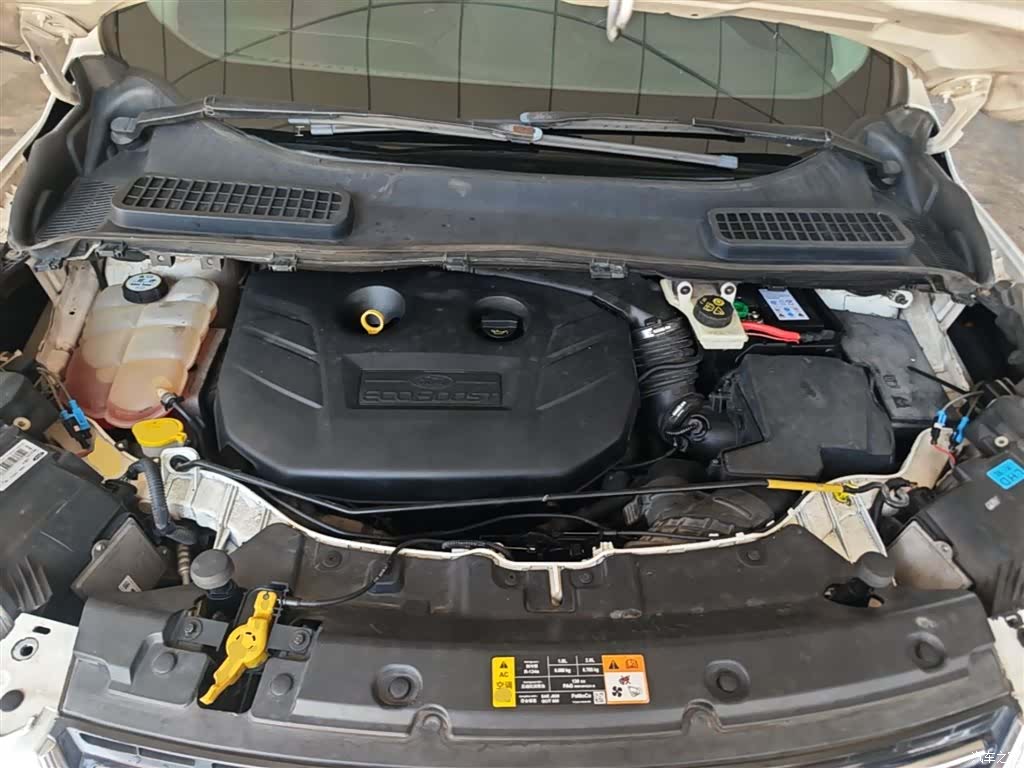 Ford Kuga, 2014 20