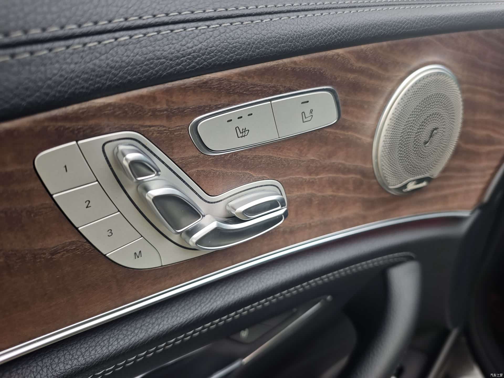 Mercedes-Benz E-Class, 2019 11