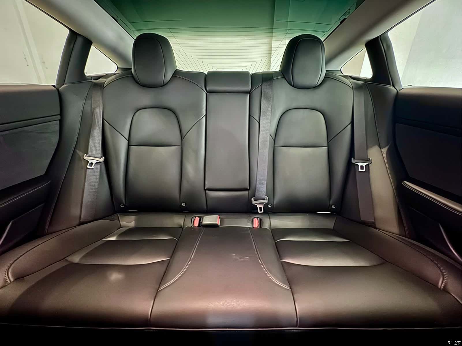 Tesla Model 3, 2020 10
