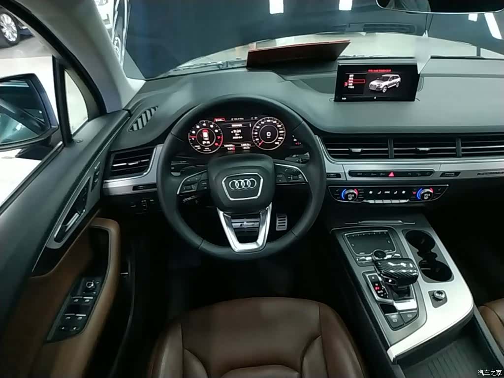 Audi Q7, 2019 11